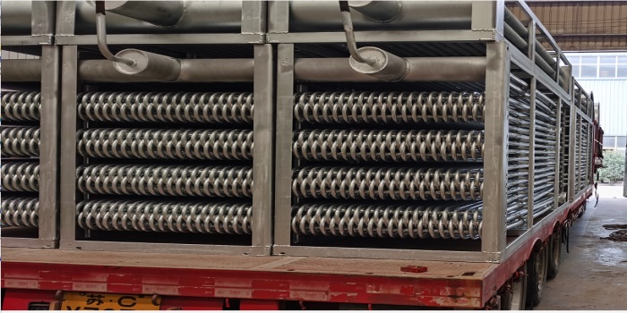 Evaporative condenser coil